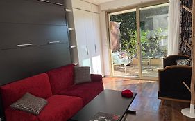 Studio Tout Confort Au Calme Avec Jardin Proche Cannes