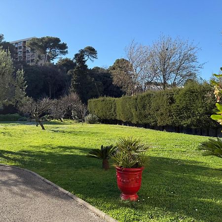 Studio Tout Confort Au Calme Avec Jardin Proche Cannes Le Cannet Exterior photo