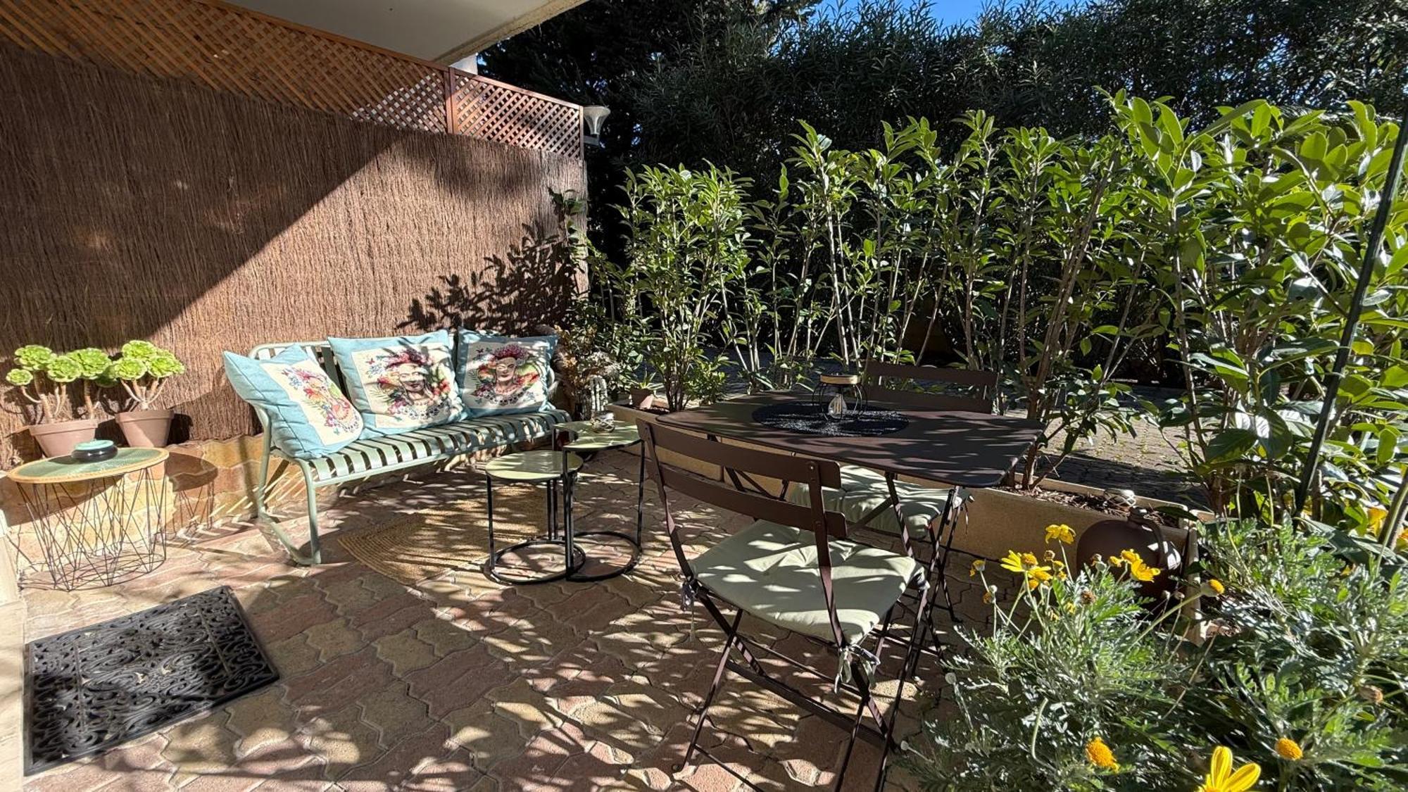 Studio Tout Confort Au Calme Avec Jardin Proche Cannes Le Cannet Exterior photo