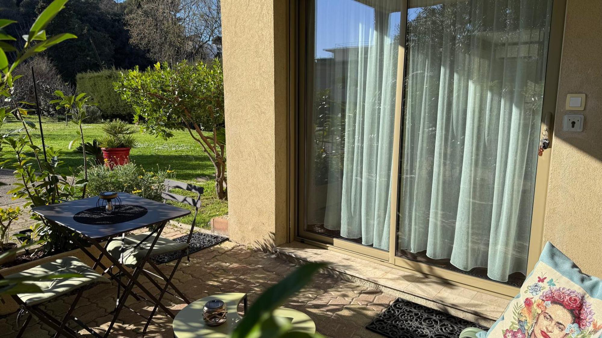 Studio Tout Confort Au Calme Avec Jardin Proche Cannes Le Cannet Exterior photo